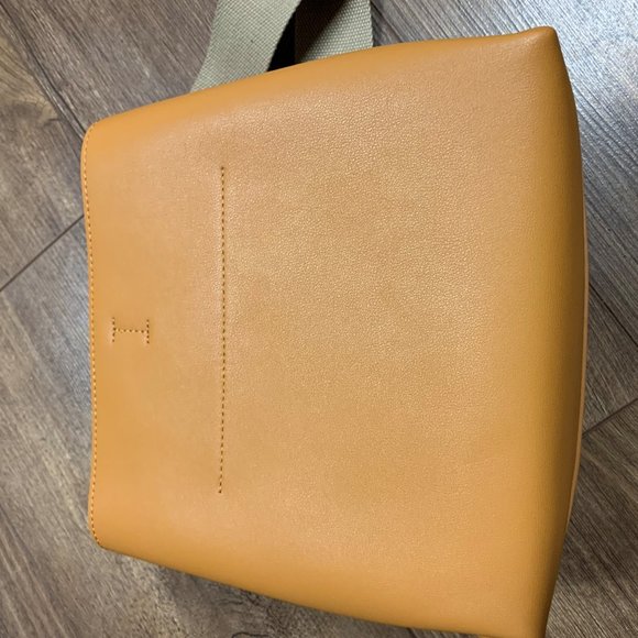 Slowline Utility Bag - Picture 1 of 3